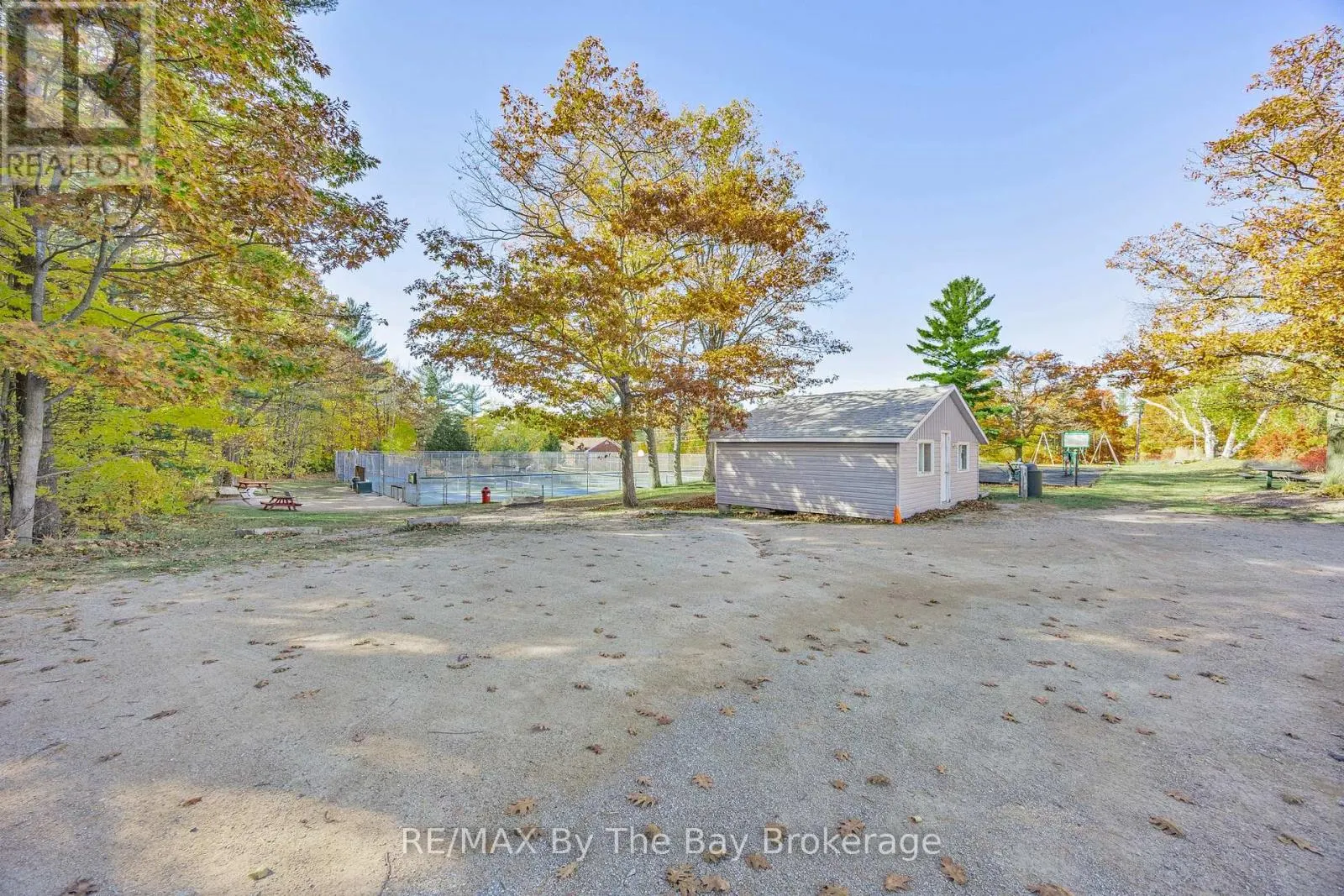 425 RIVER ROAD W