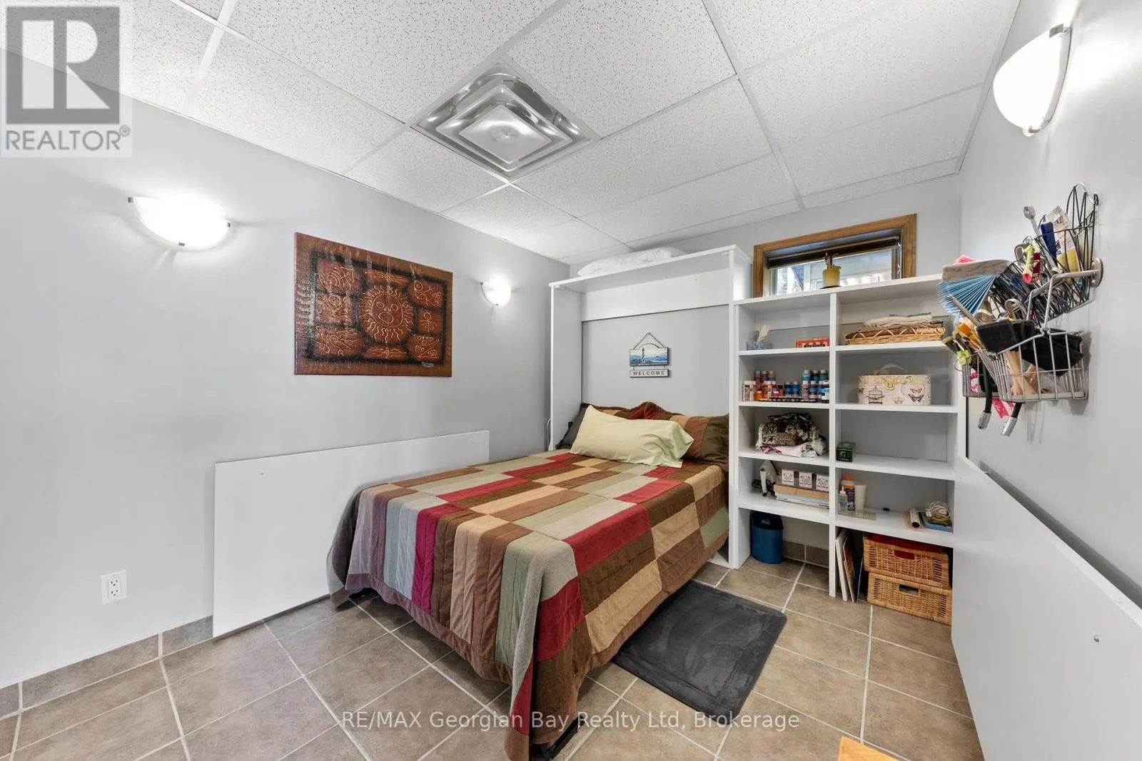 405 CHAMPLAIN ROAD
