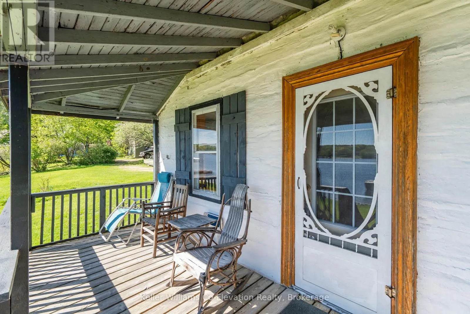 437 CHAMPLAIN ROAD