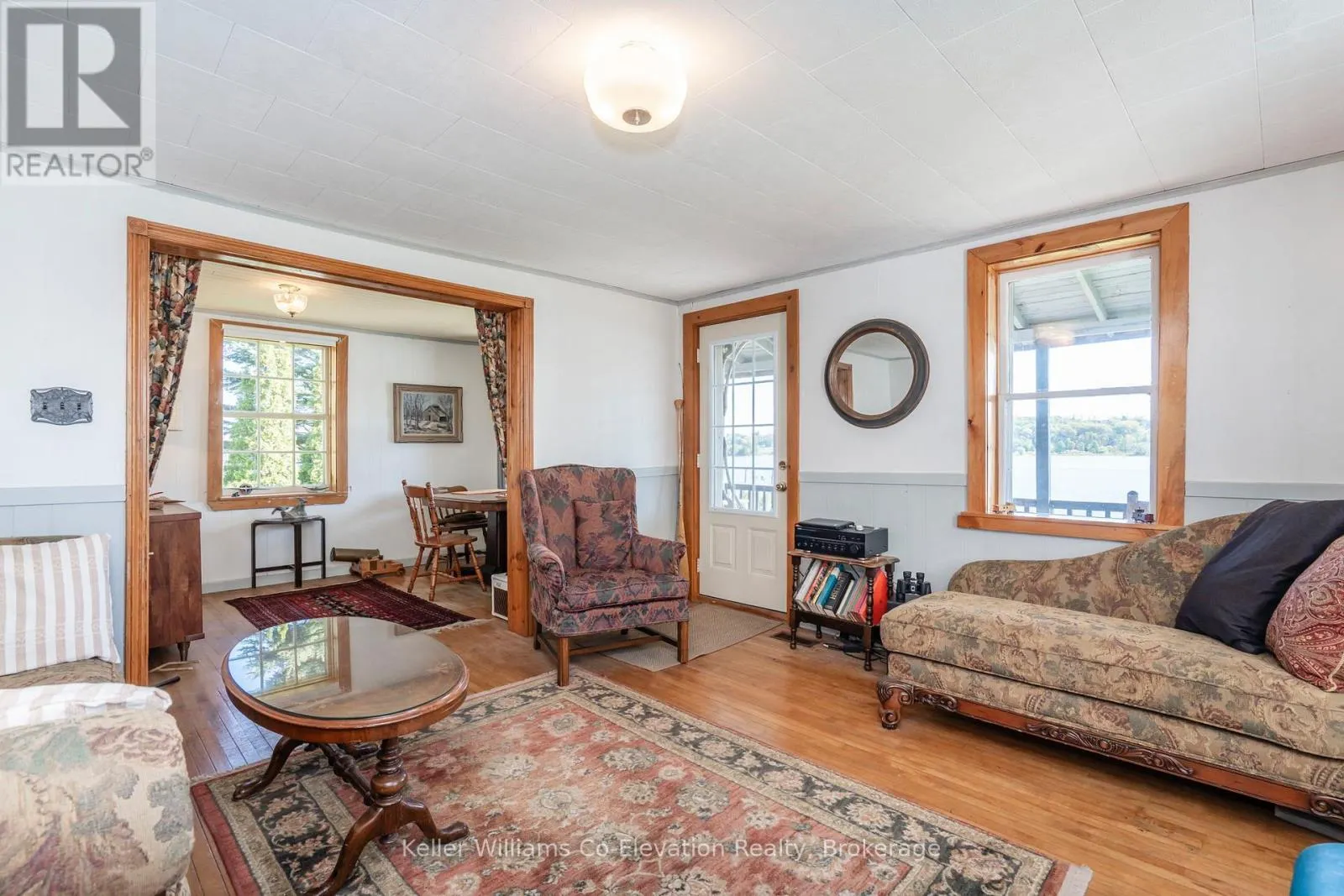 437 CHAMPLAIN ROAD