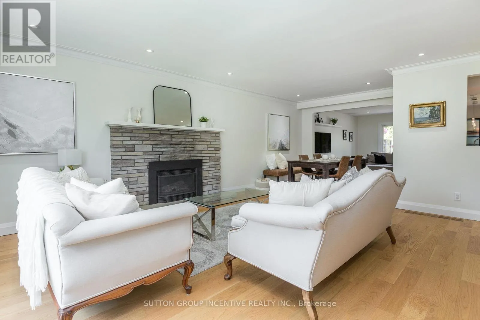 296 CODRINGTON STREET