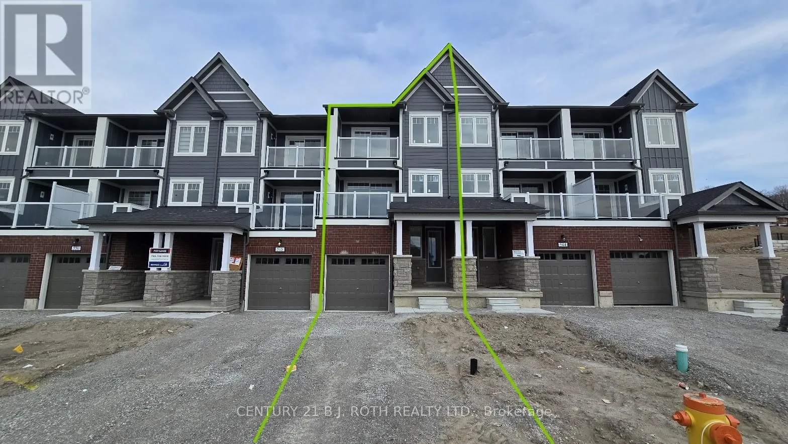 546 HUDSON CRESCENT