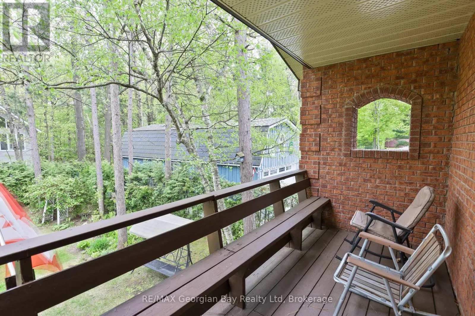 1 LINDALE AVENUE