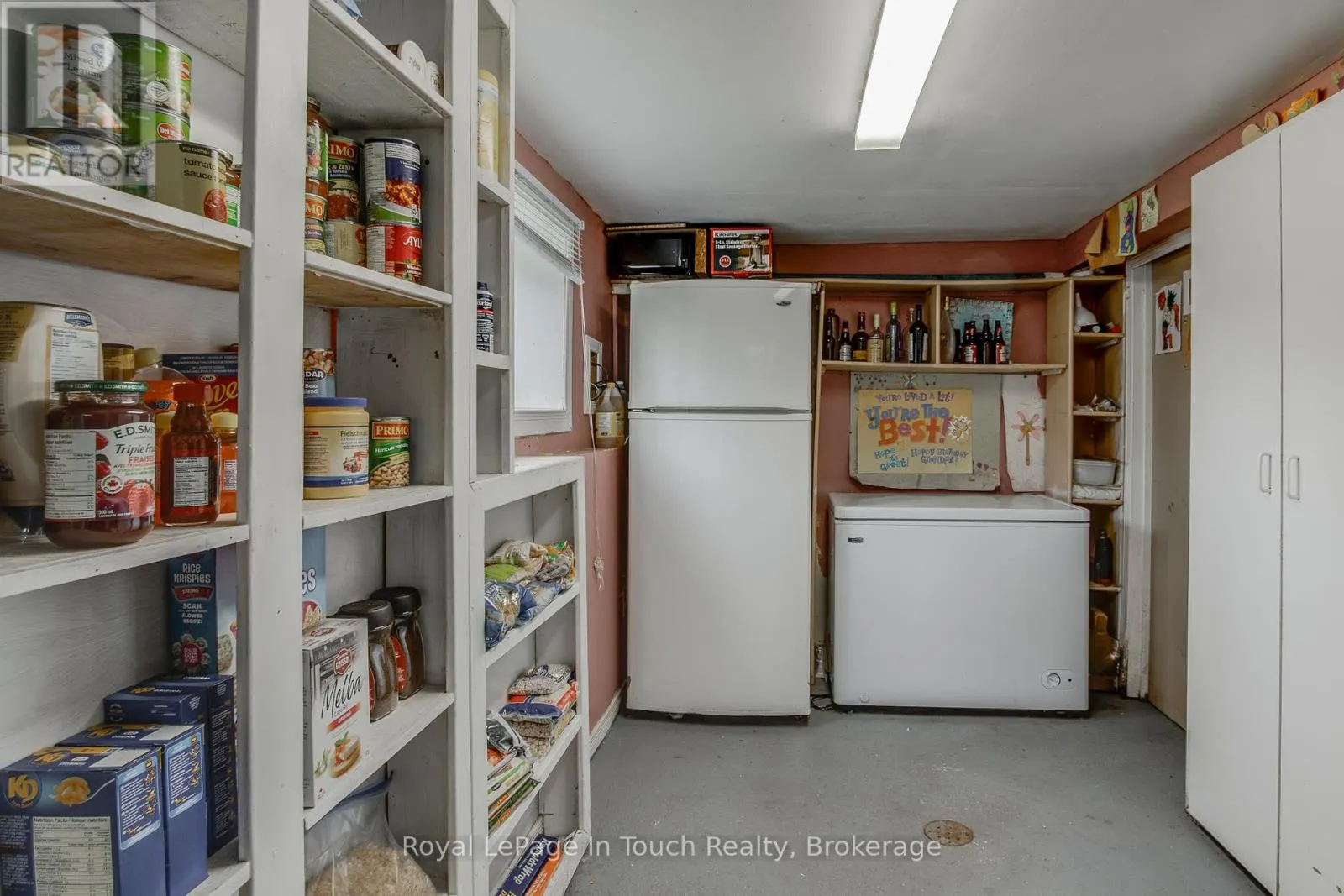 35 TINY BEACHES ROAD S