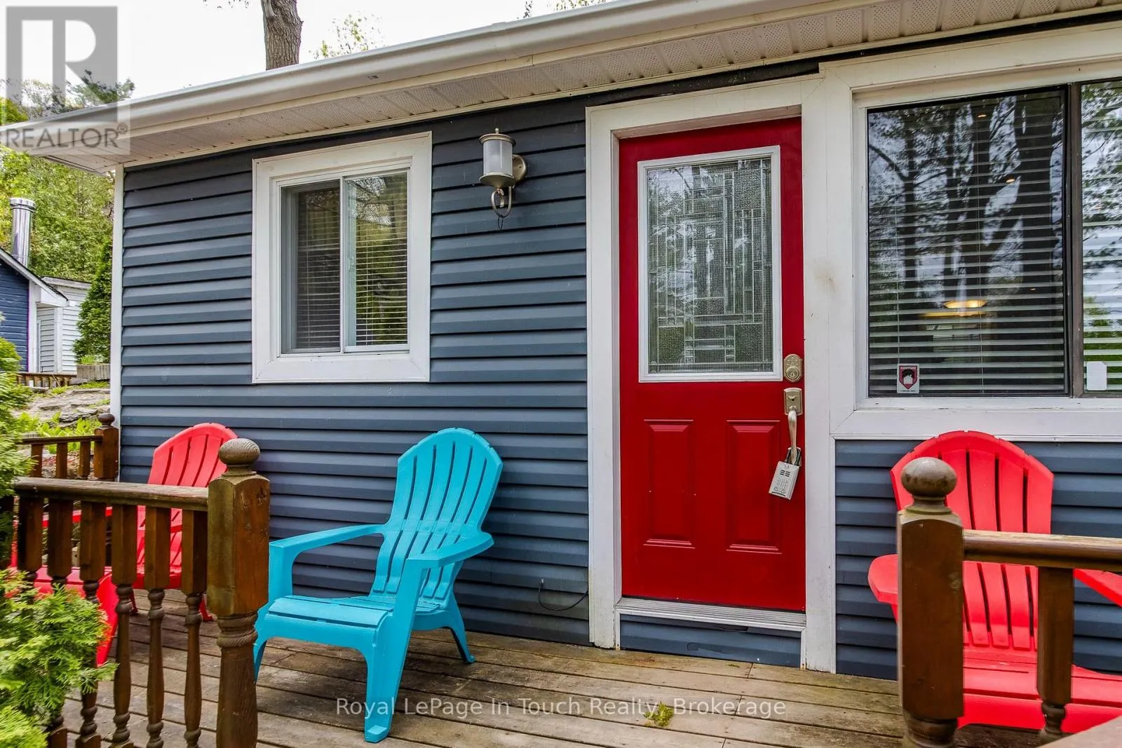 35 TINY BEACHES ROAD S