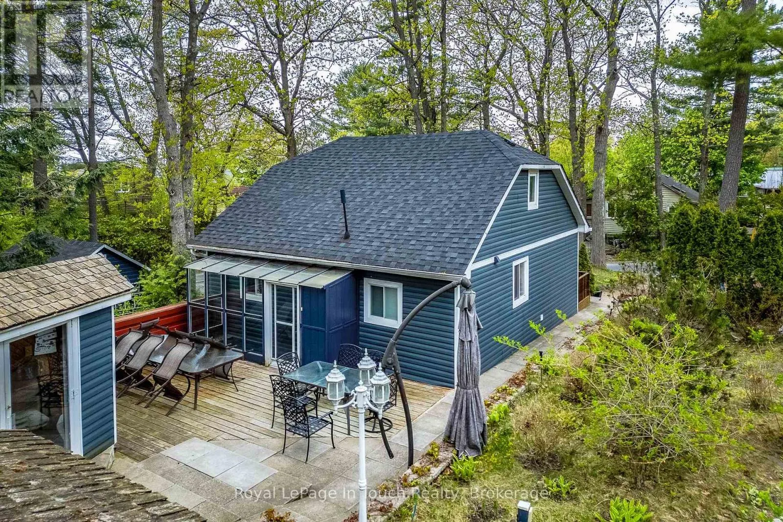 35 TINY BEACHES ROAD S