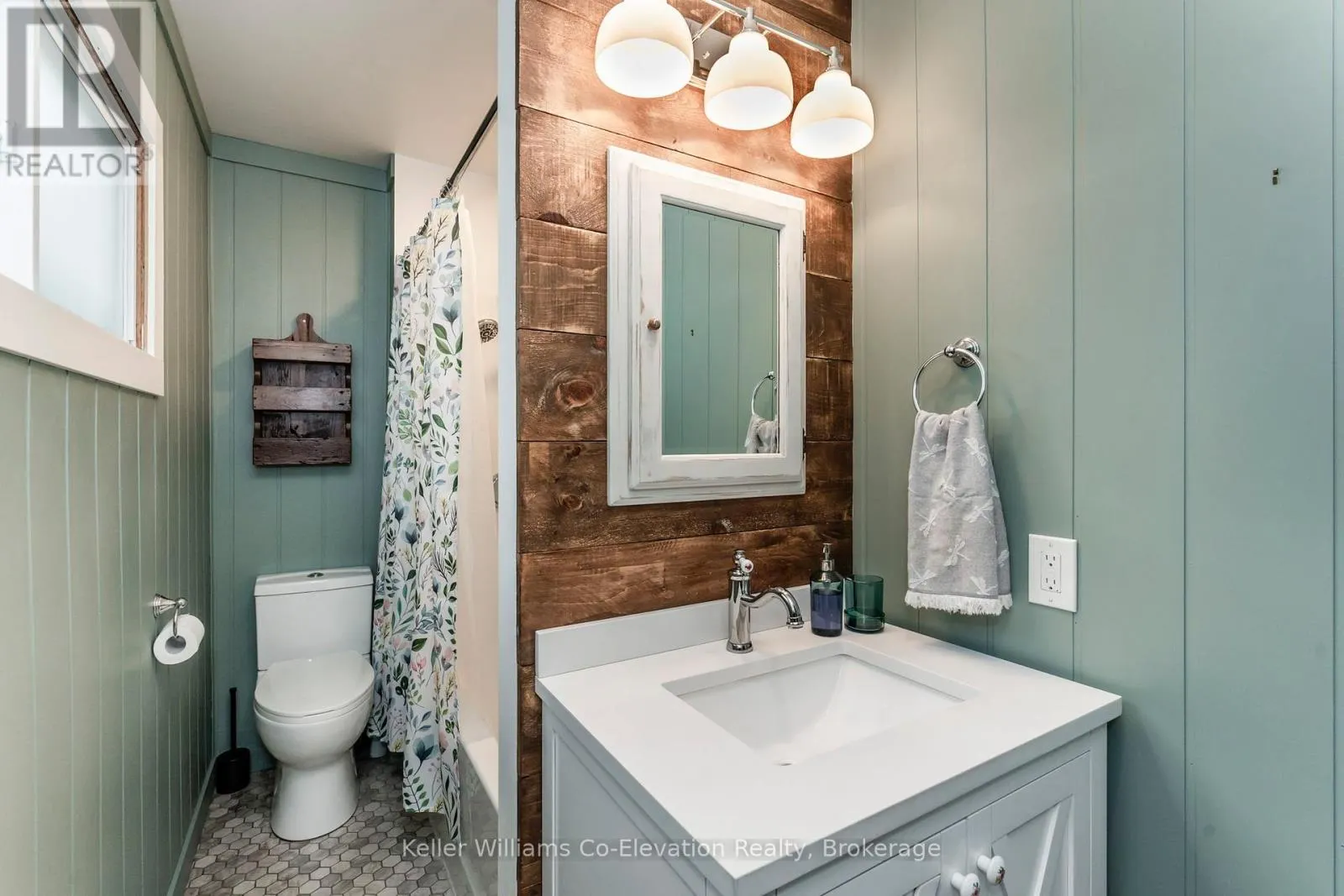135 OLIVER DRIVE