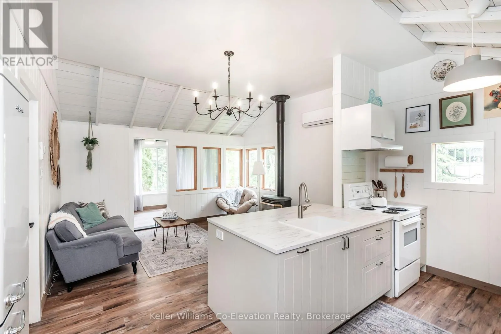 135 OLIVER DRIVE