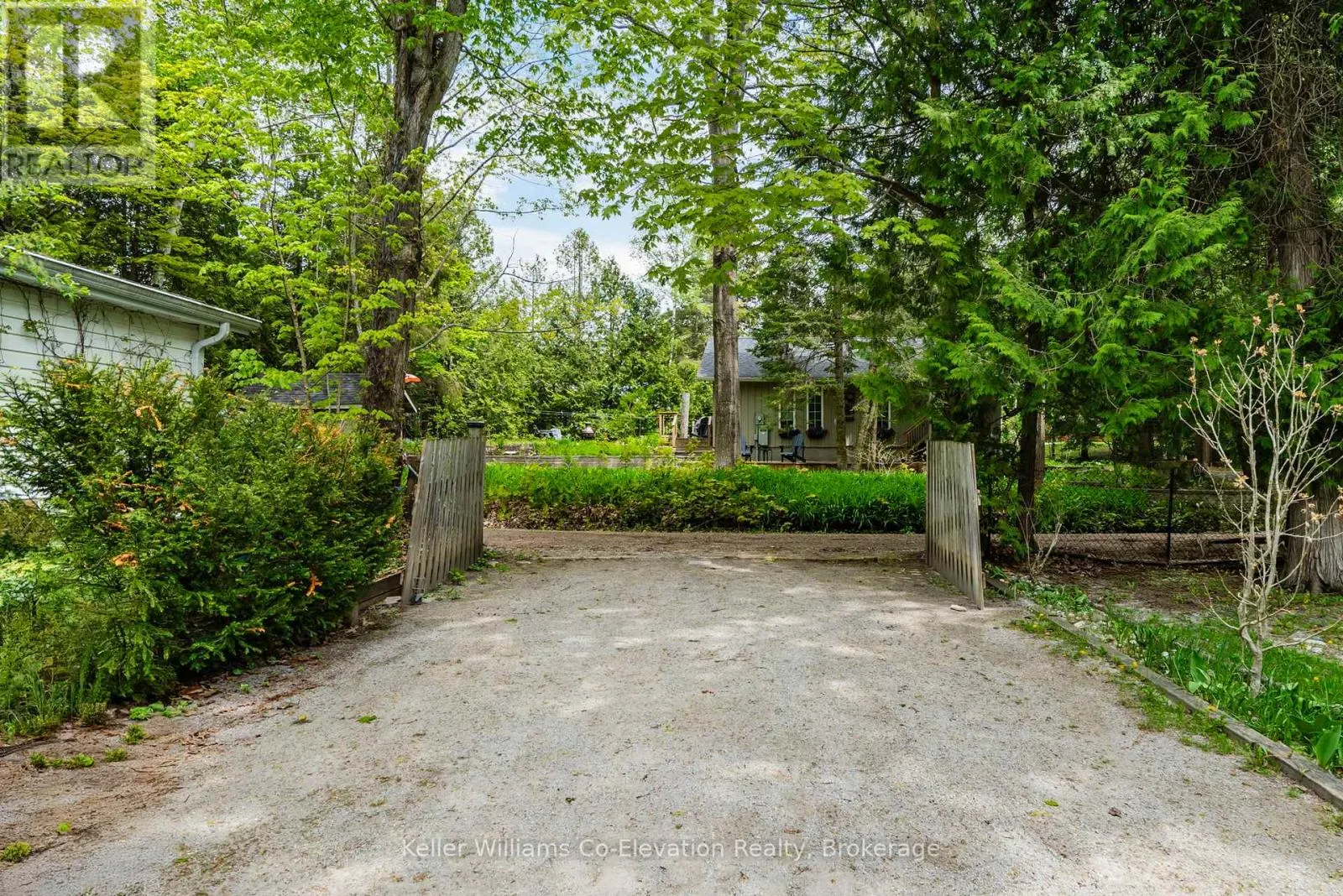 135 OLIVER DRIVE