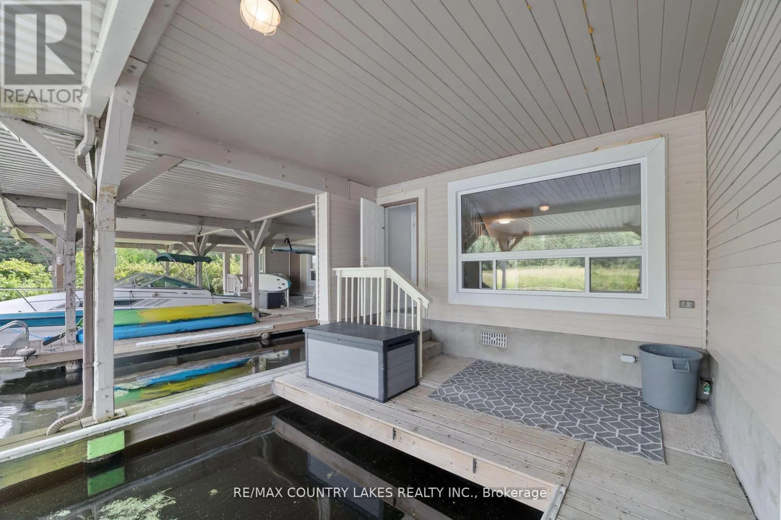 22 - 100 LAGUNA PARKWAY