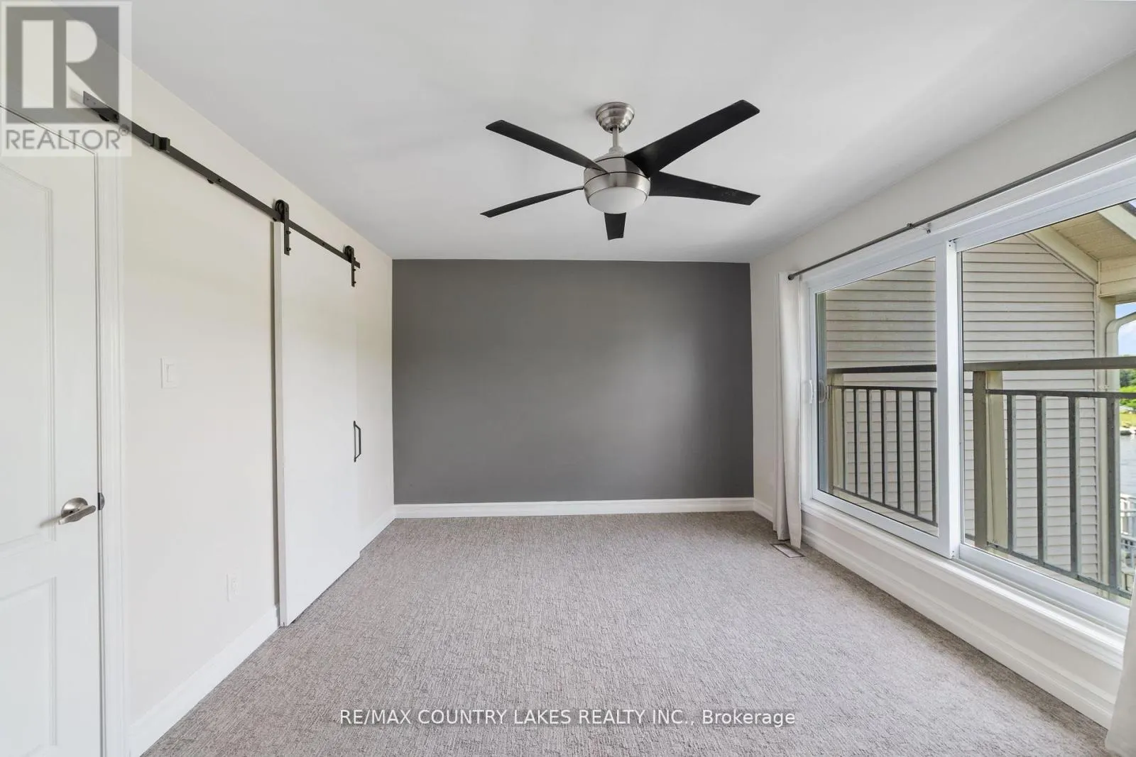22 - 100 LAGUNA PARKWAY