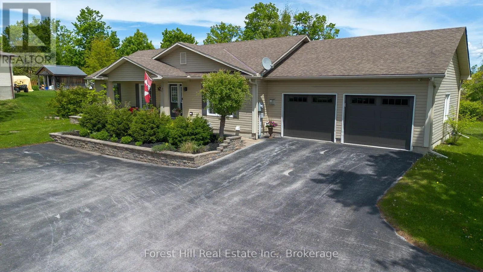 27 GREENGABLES DRIVE