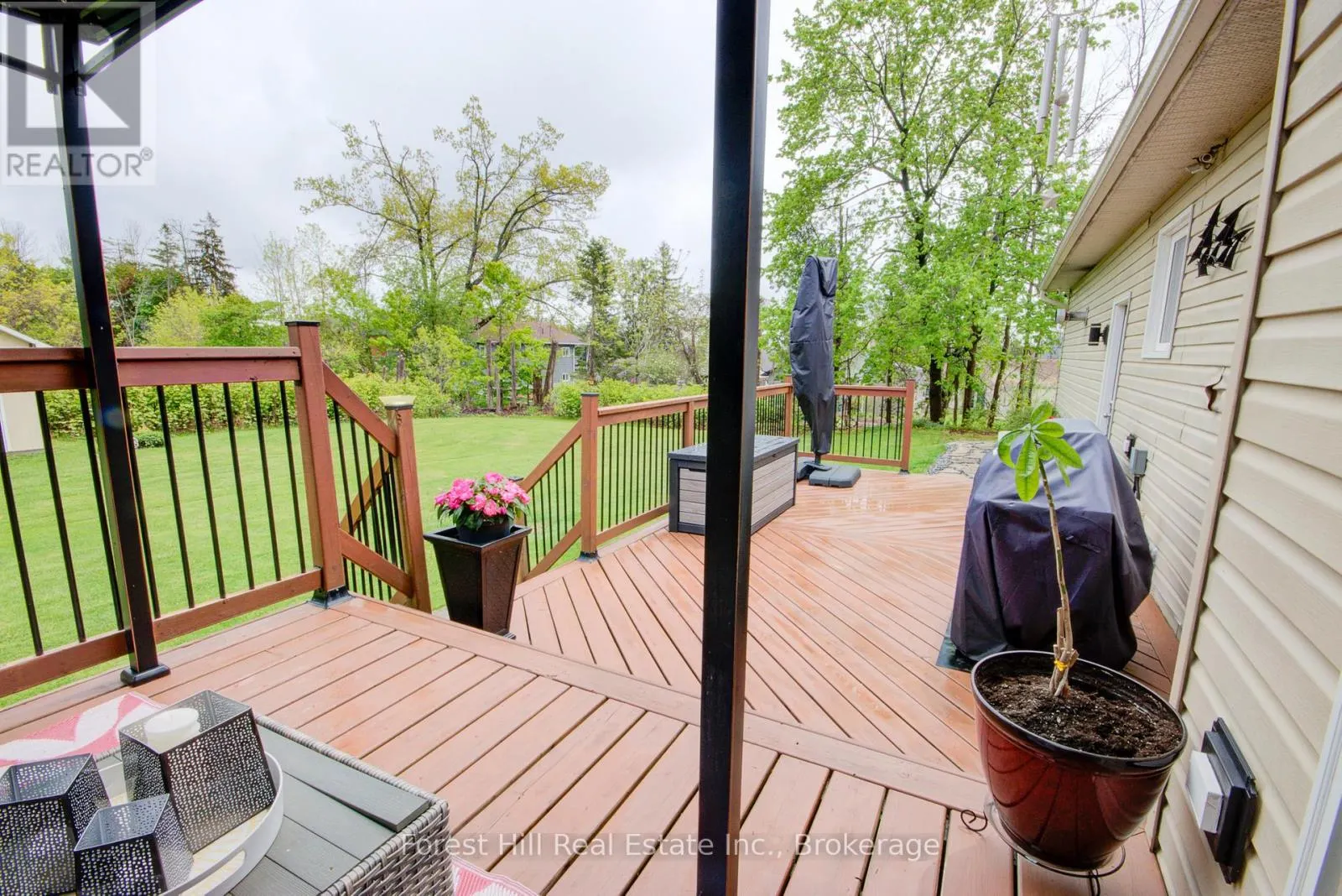 27 GREENGABLES DRIVE