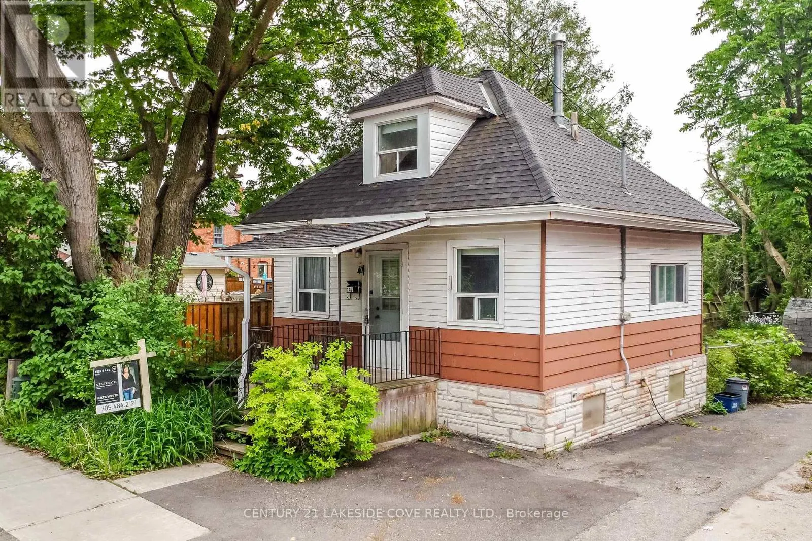 147 DUFFERIN STREET