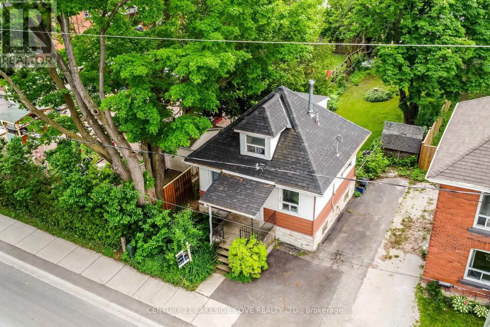 147 DUFFERIN STREET