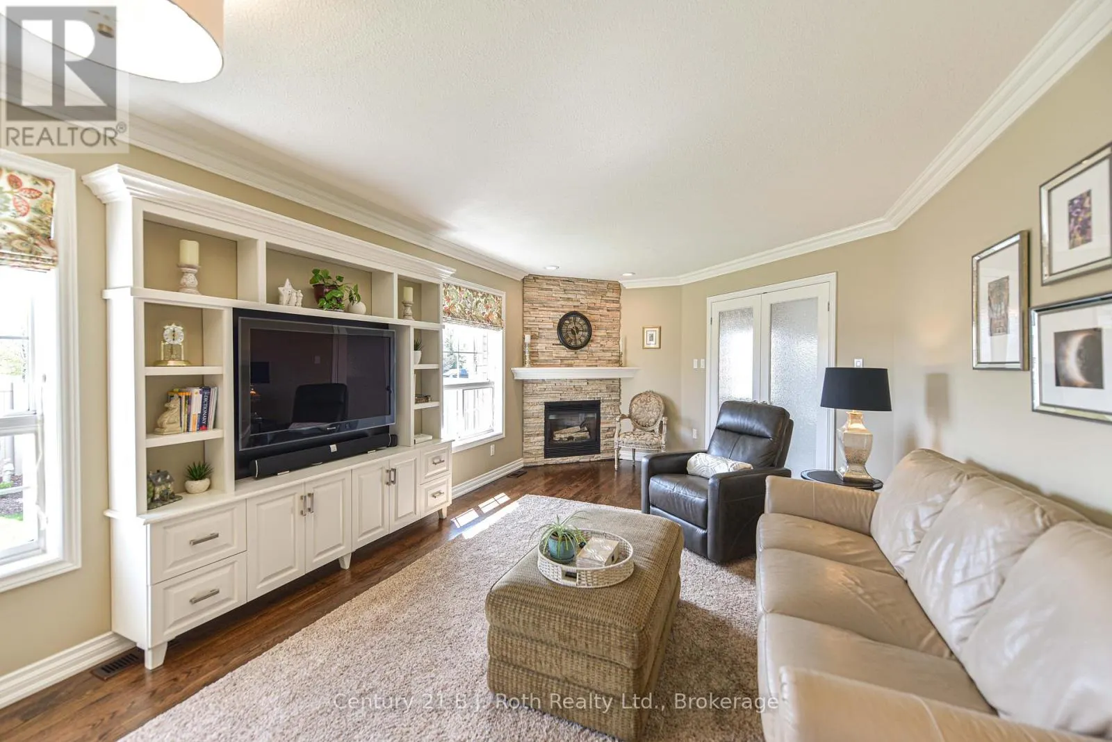 3196 MONARCH DRIVE
