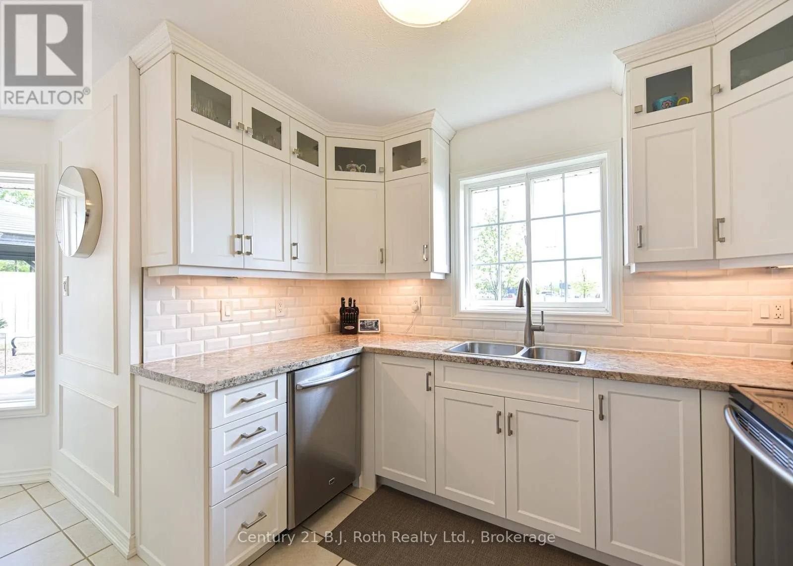 3196 MONARCH DRIVE