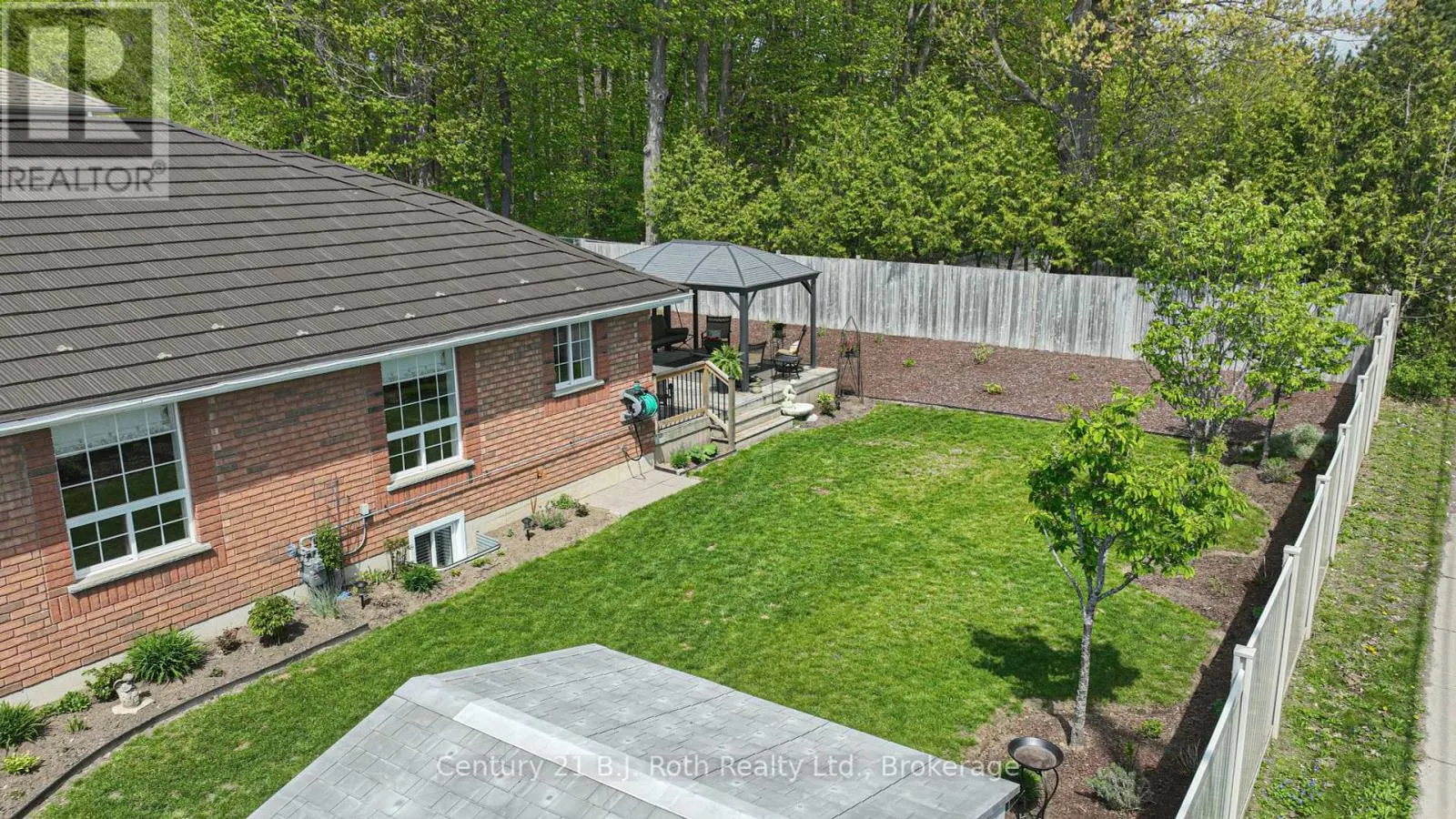 3196 MONARCH DRIVE