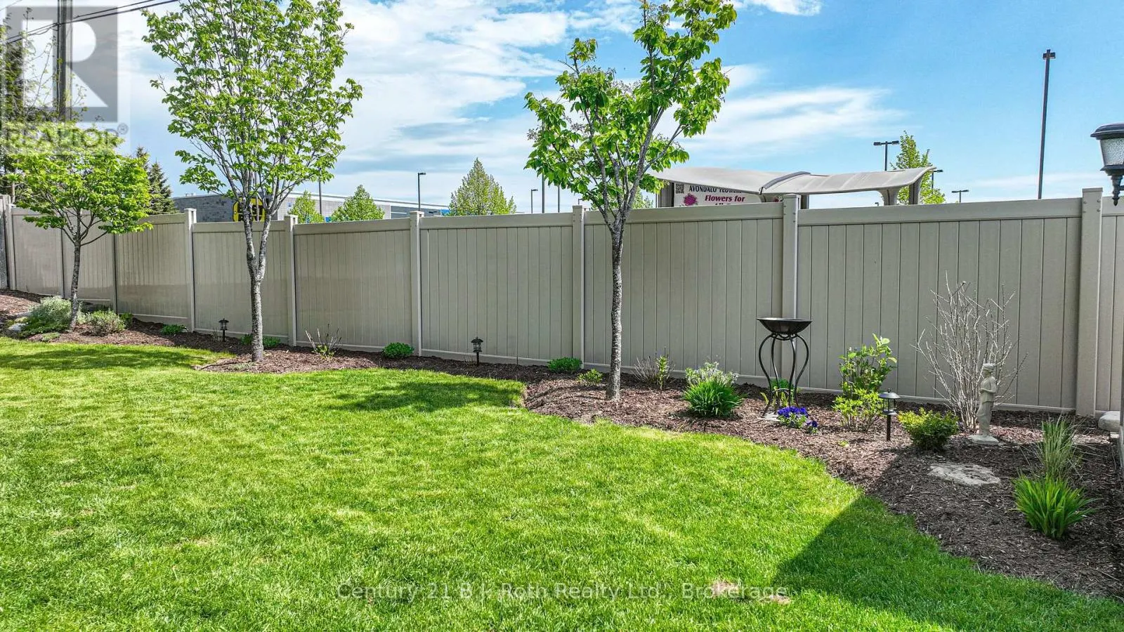 3196 MONARCH DRIVE