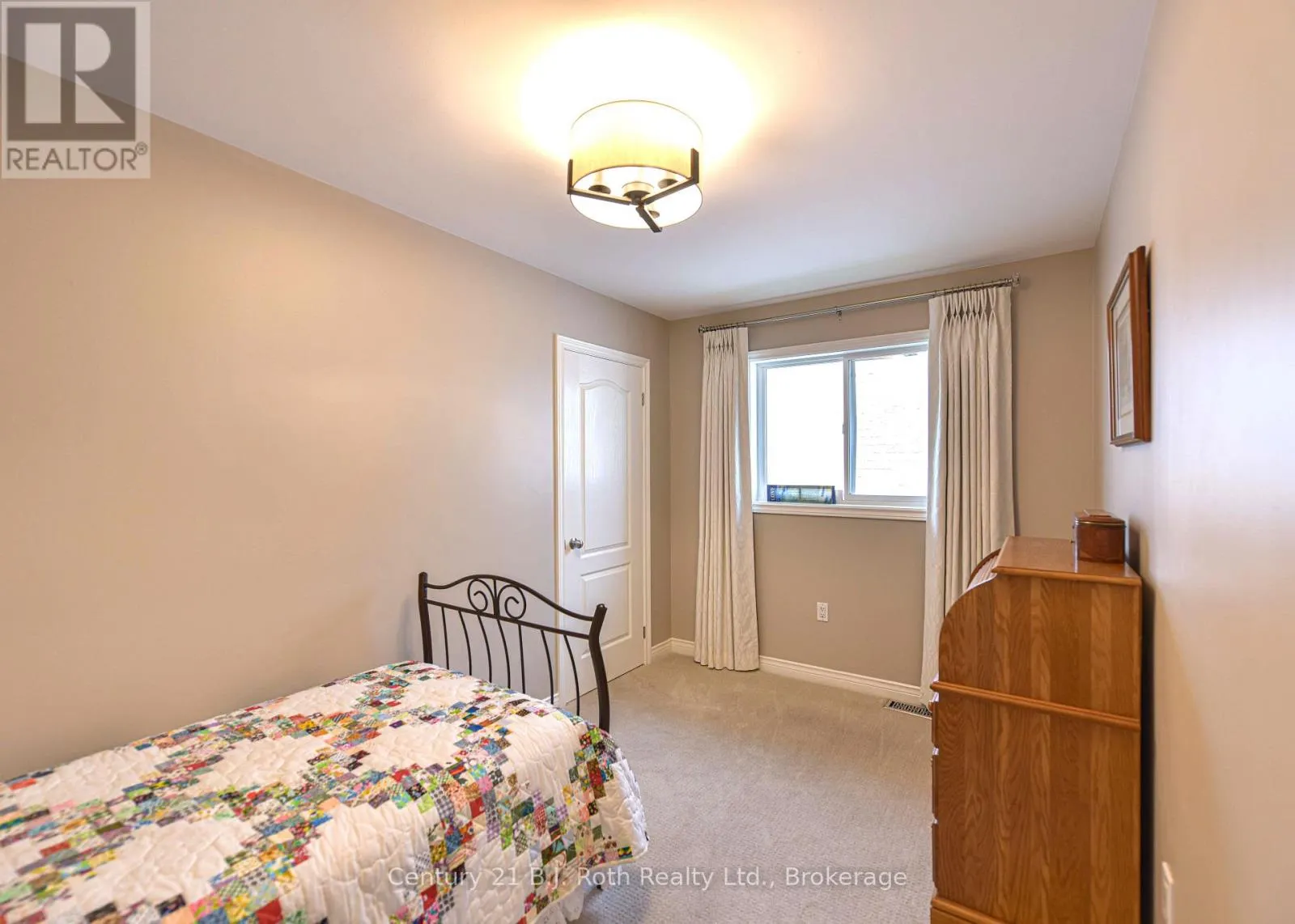 3196 MONARCH DRIVE