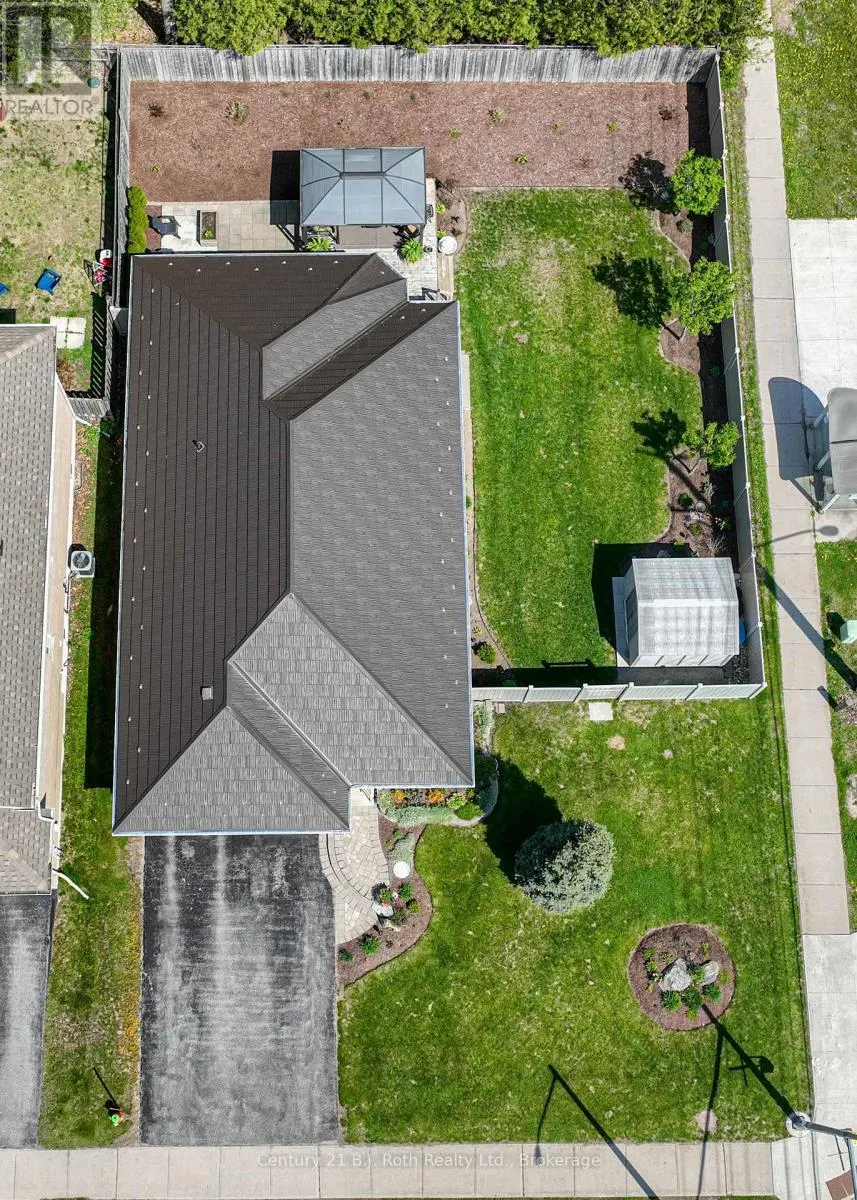 3196 MONARCH DRIVE