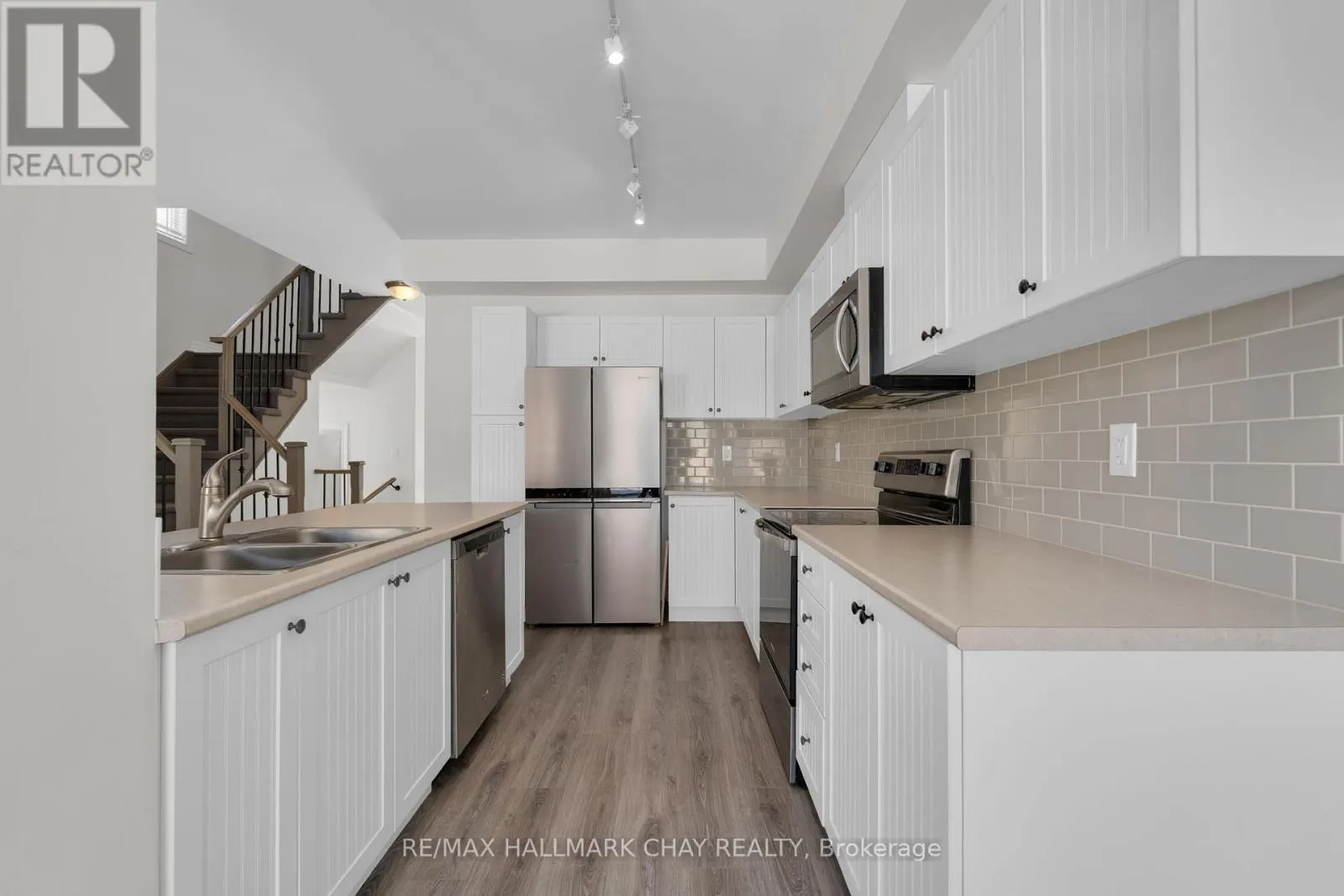 24 CHURCHLEA MEWS