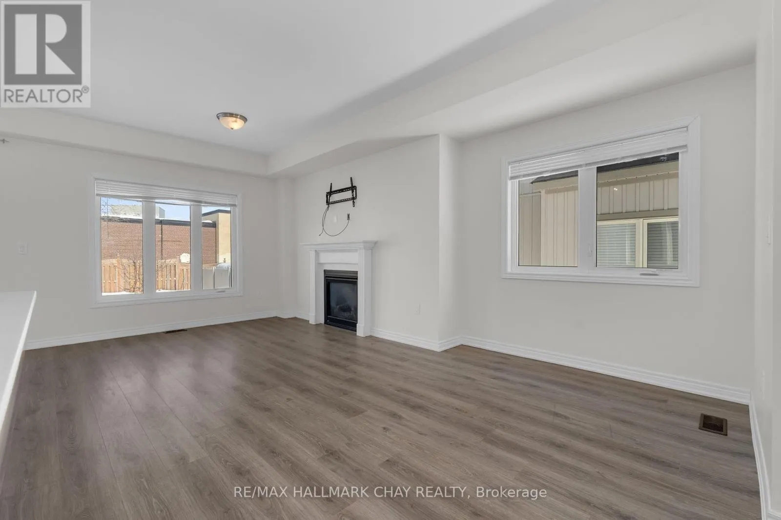 24 CHURCHLEA MEWS