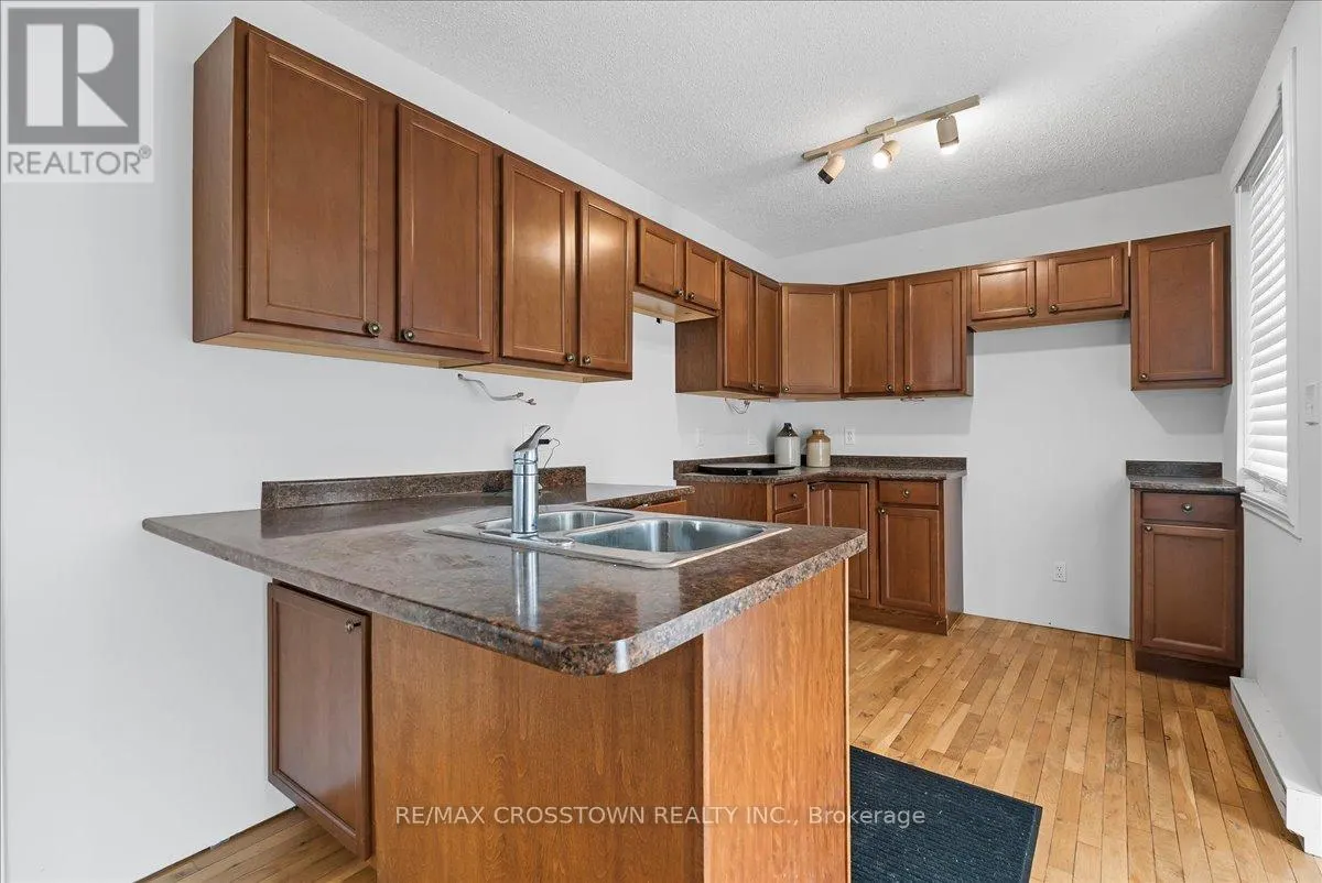 369 BALM BEACH ROAD W
