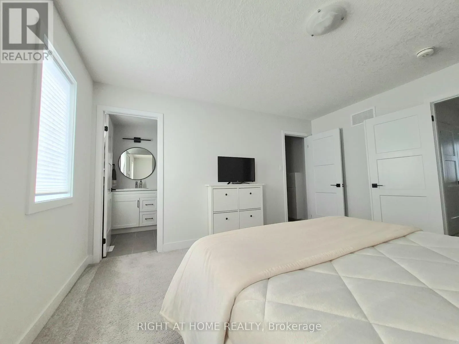 89 ARCHER AVENUE
