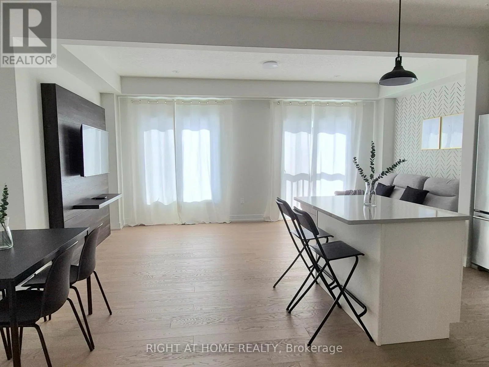 89 ARCHER AVENUE