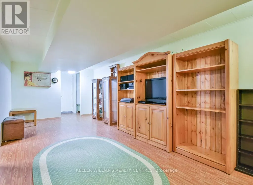 658 MANLY STREET