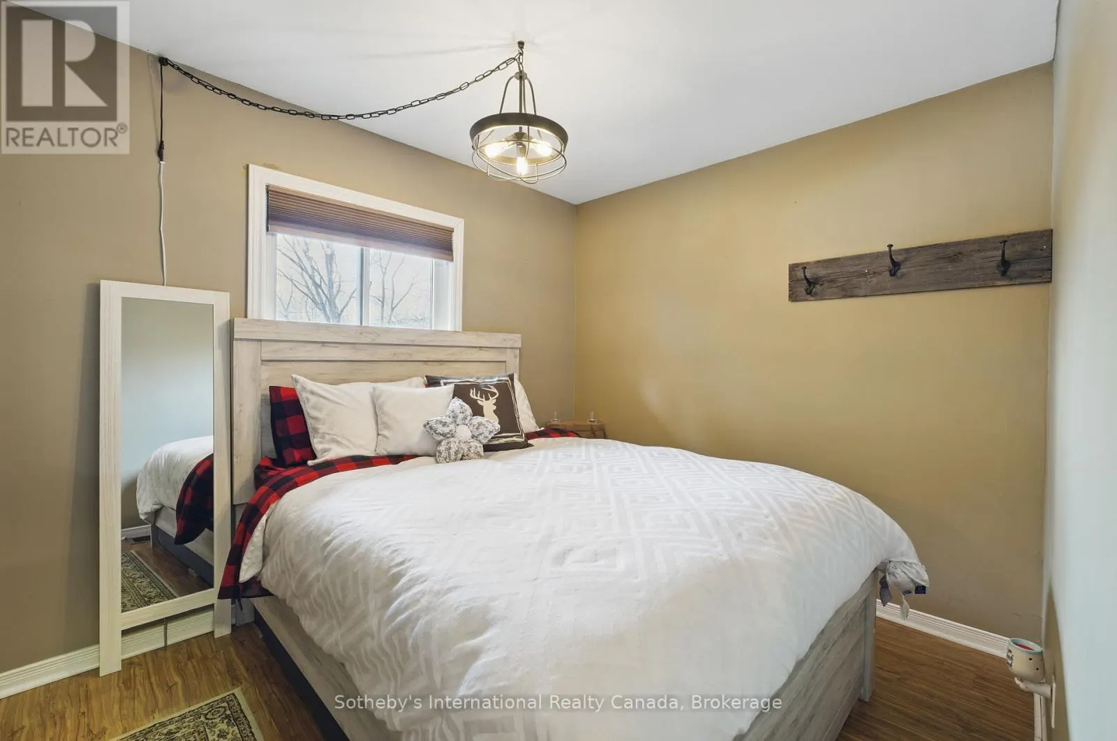 5270 DEAN TRAIL