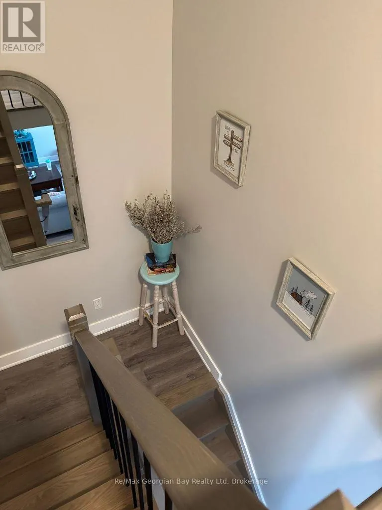 334 ROSE CRESCENT