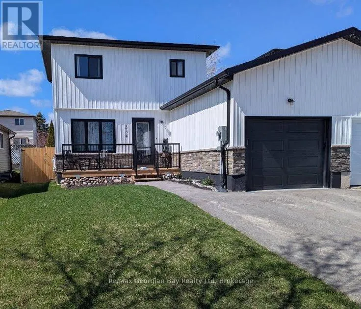334 ROSE CRESCENT