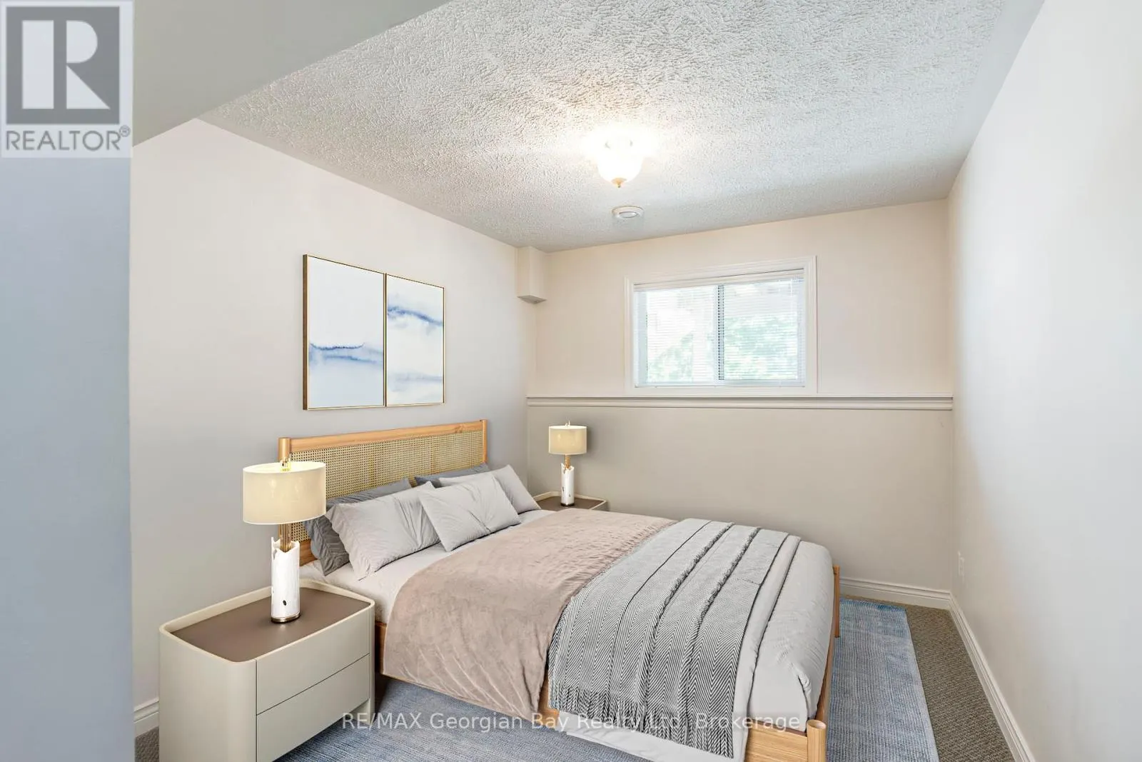 20 - 90 THOMPSON ROAD, #20