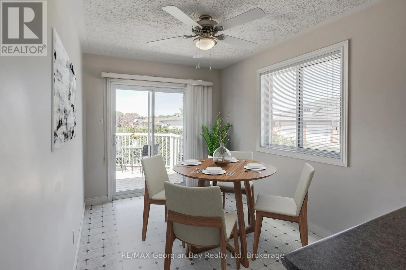20 - 90 THOMPSON ROAD, #20