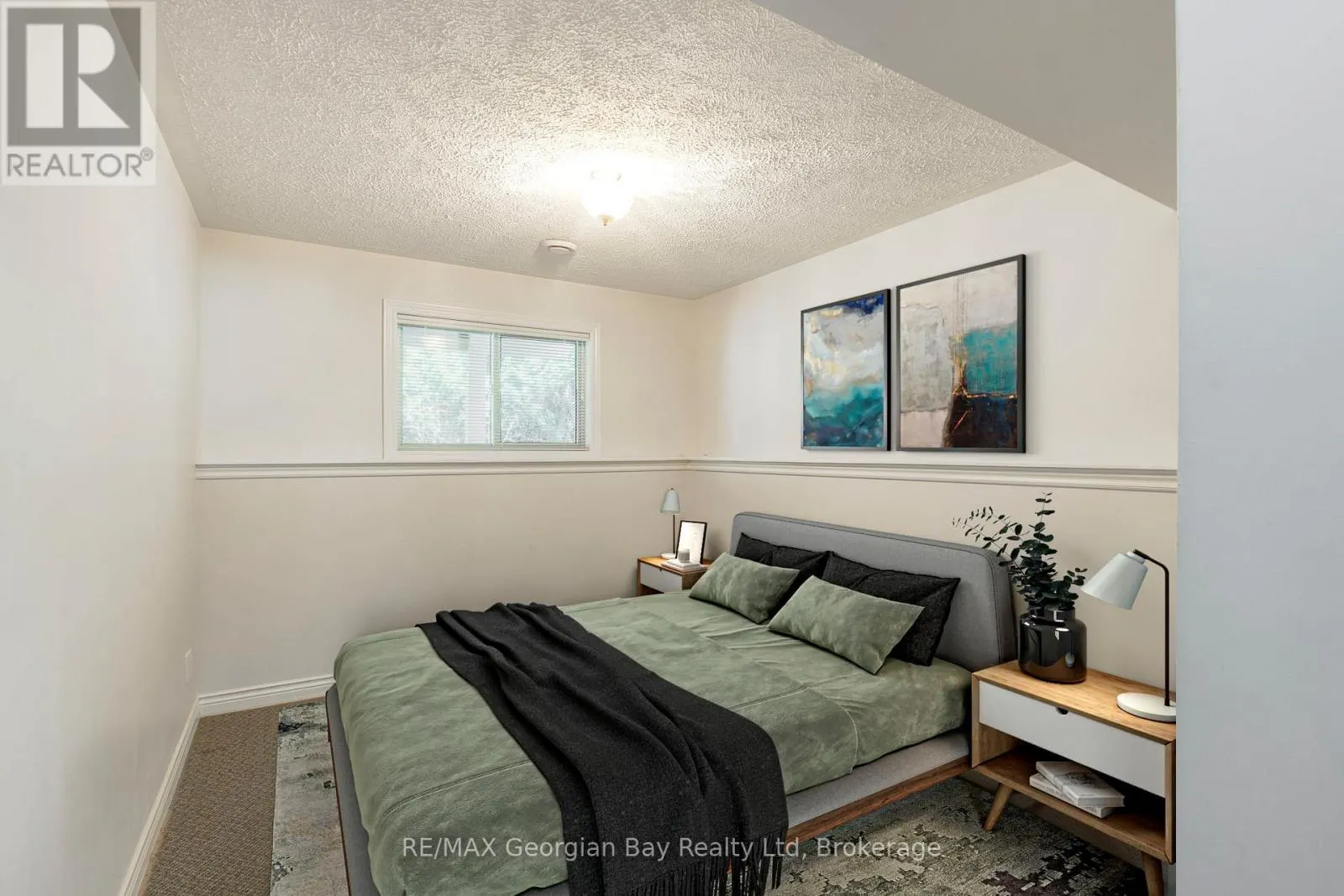 20 - 90 THOMPSON ROAD, #20