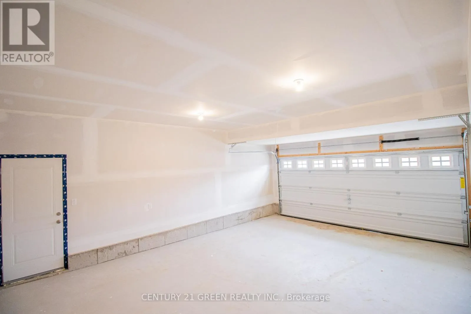 274 SPRINGFIELD CRESCENT