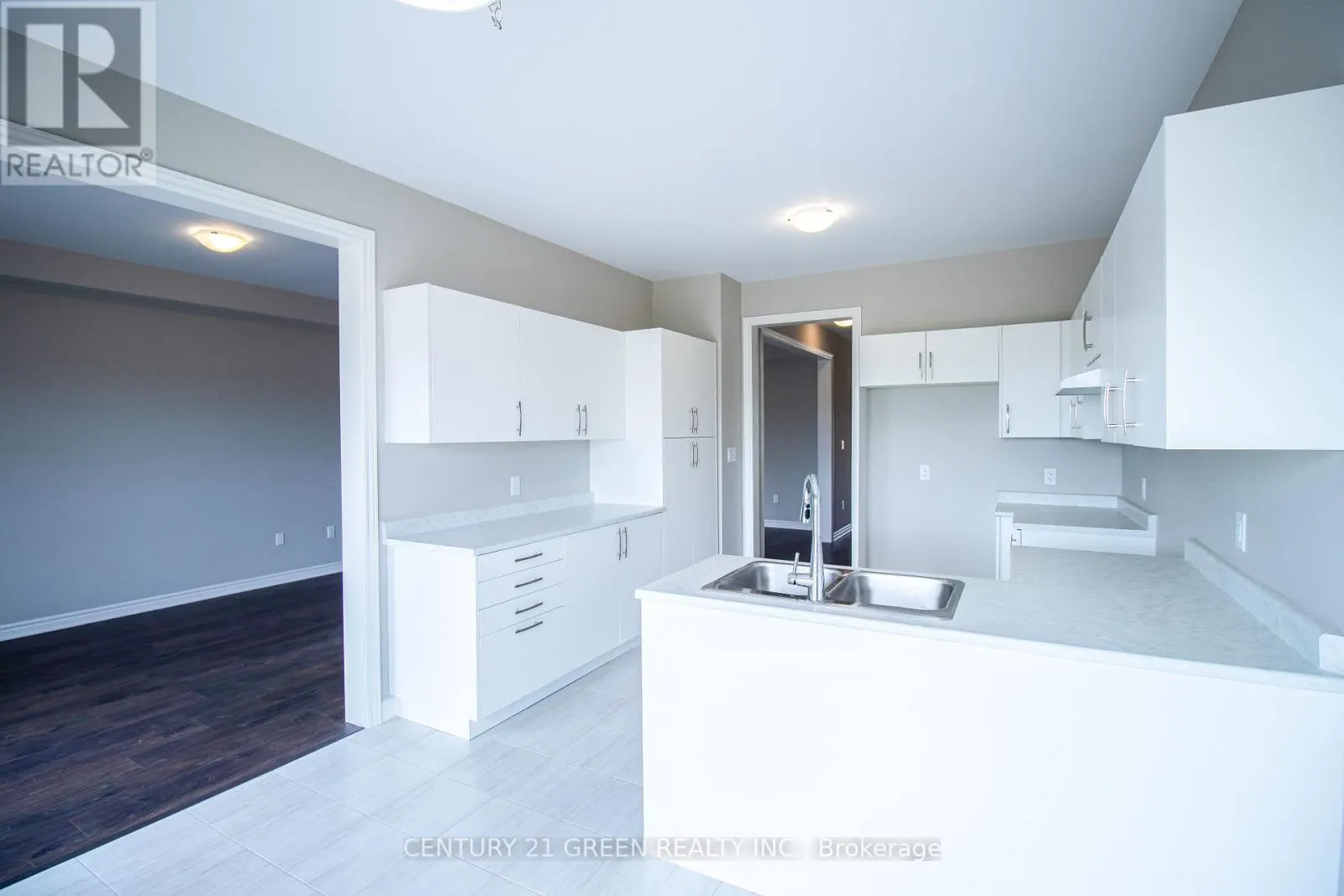 274 SPRINGFIELD CRESCENT