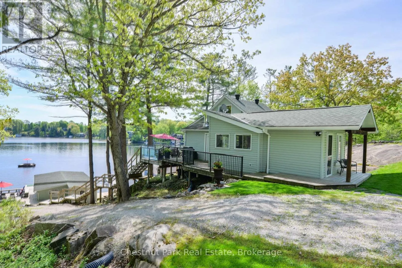 4458 RIVERVIEW DRIVE