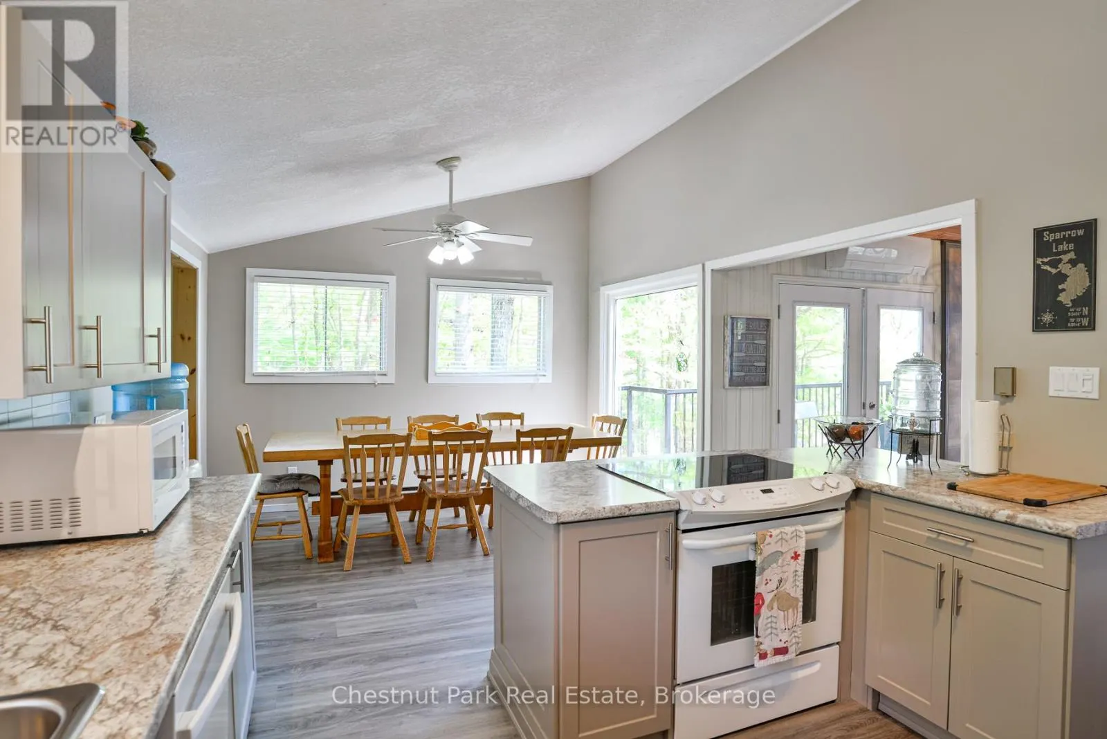 4458 RIVERVIEW DRIVE