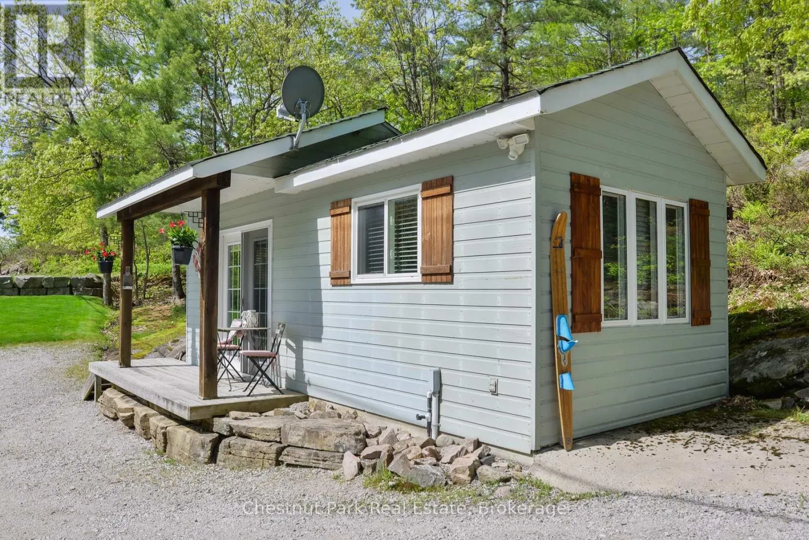 4458 RIVERVIEW DRIVE