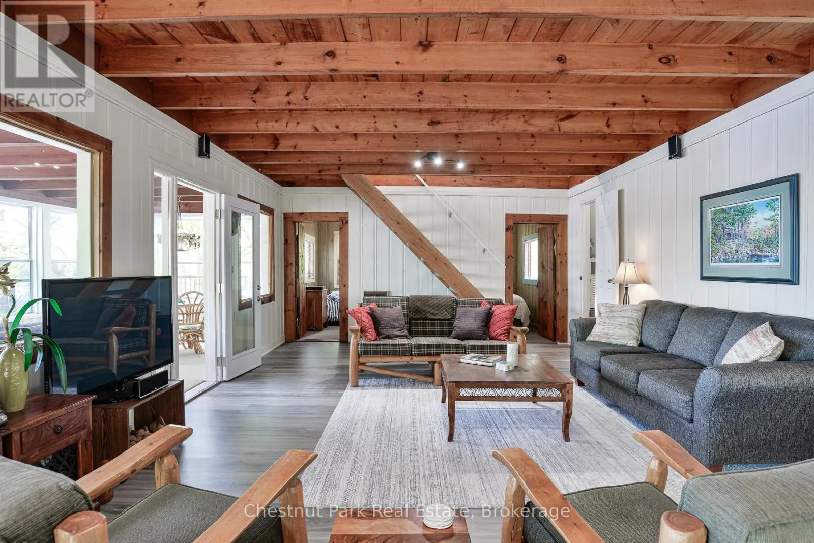 4458 RIVERVIEW DRIVE