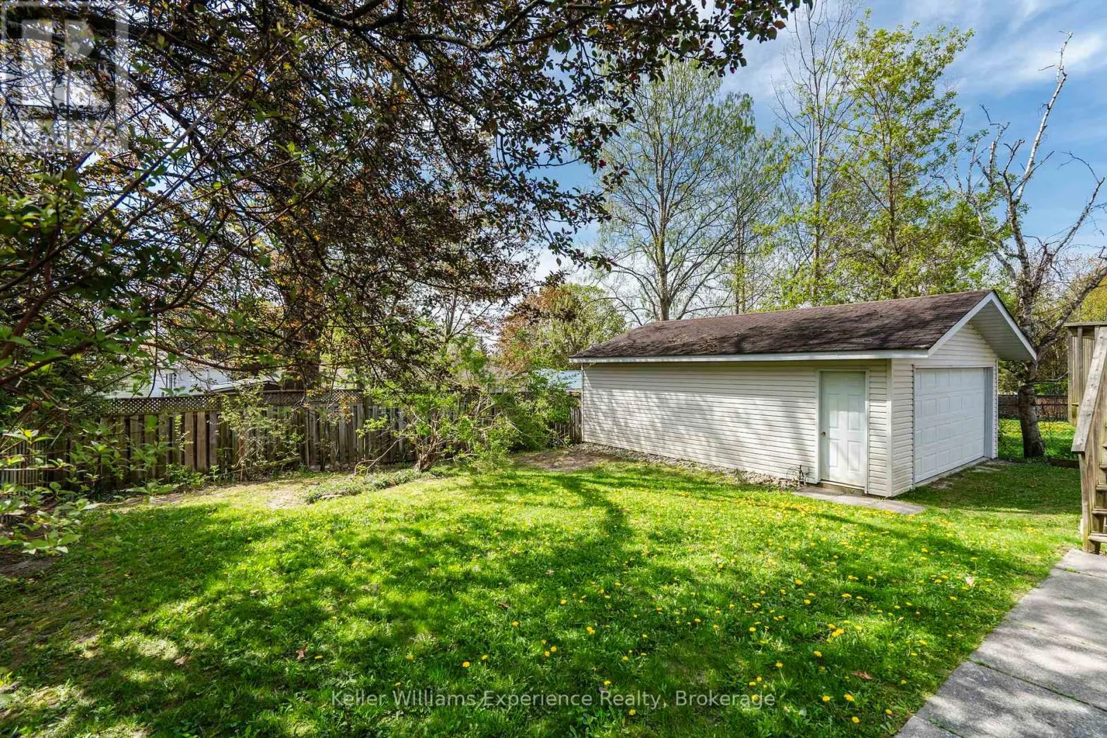 309 LESCAUT ROAD