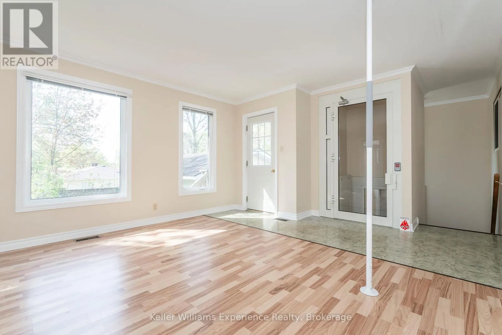 309 LESCAUT ROAD