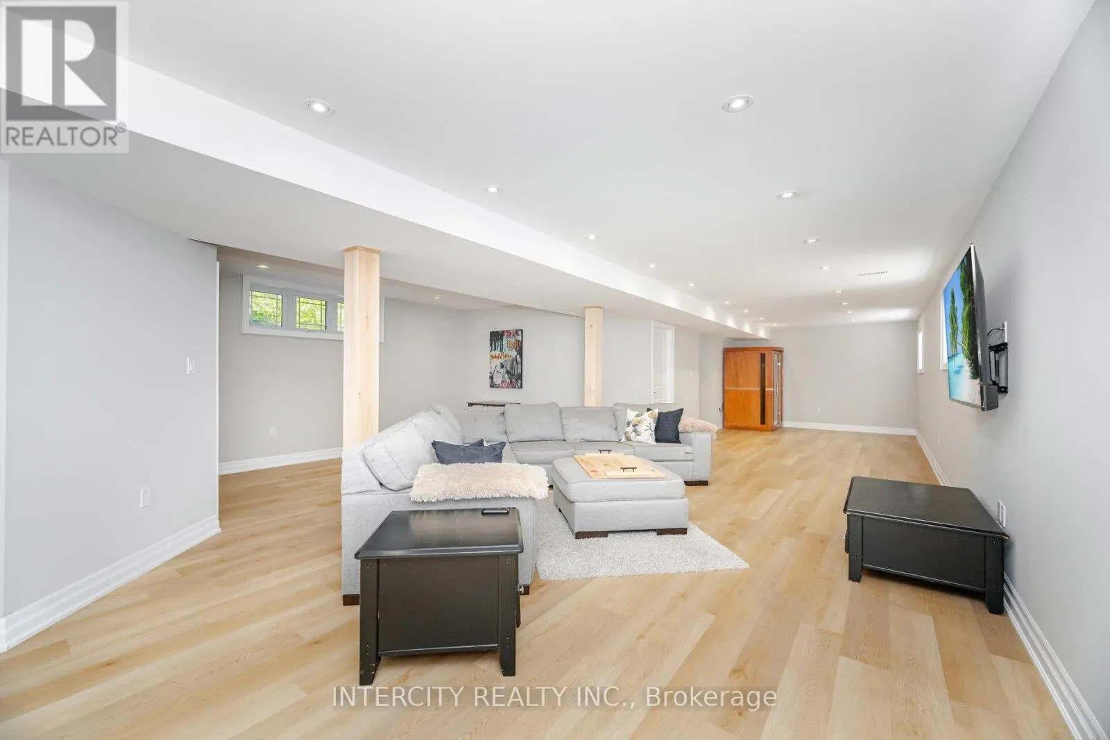 41 TALL PINES DRIVE