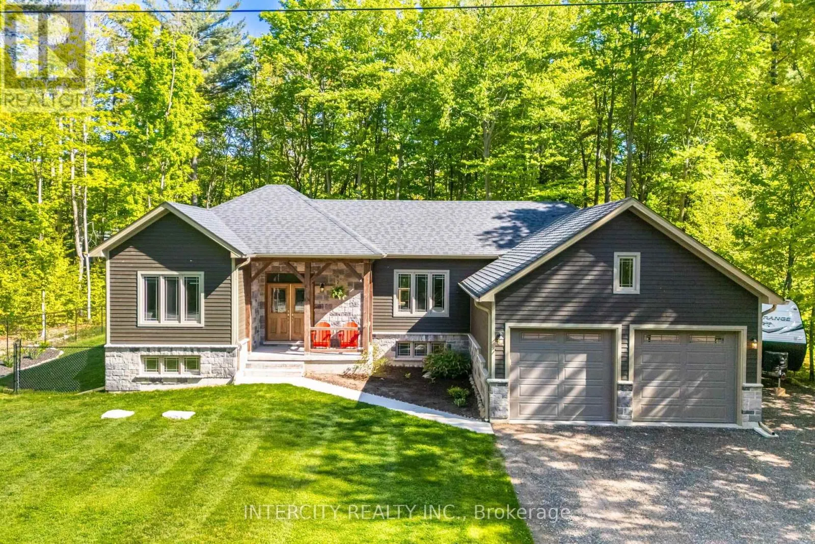 41 TALL PINES DRIVE