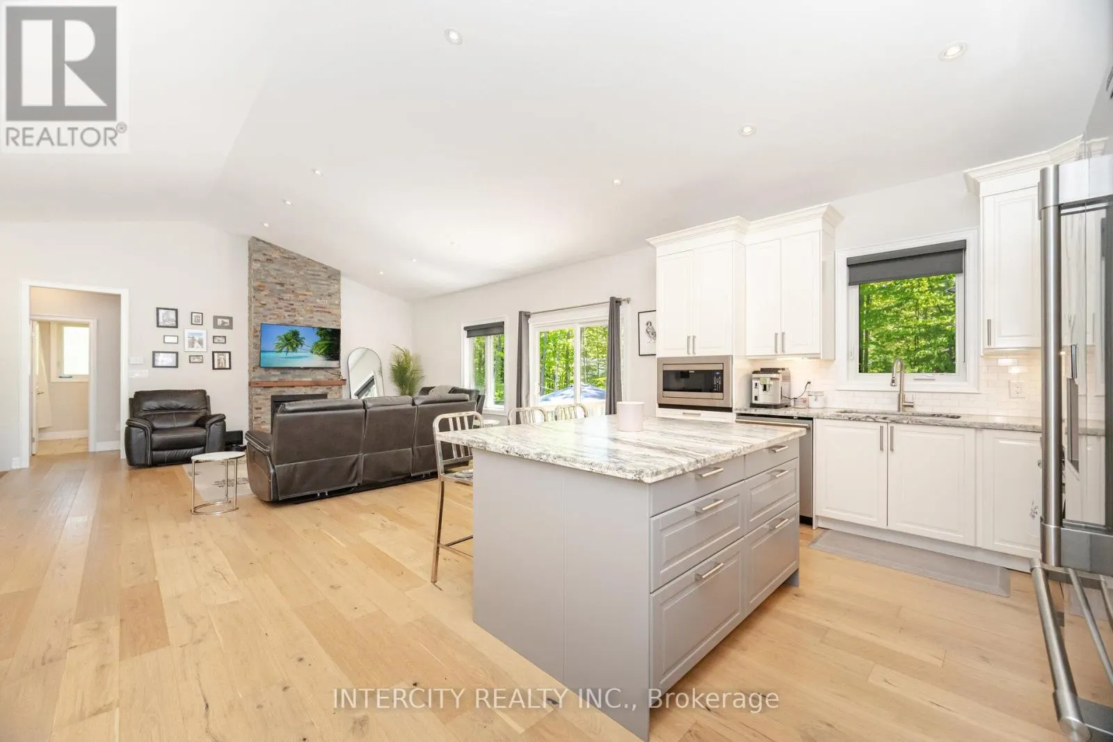 41 TALL PINES DRIVE