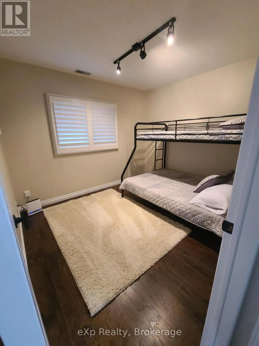 337 MARINERS WAY