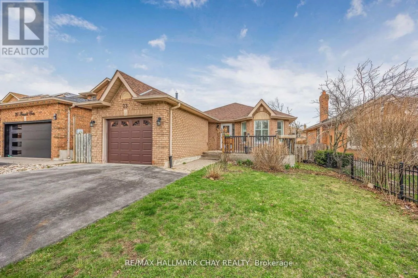 23 GRASETT CRESCENT
